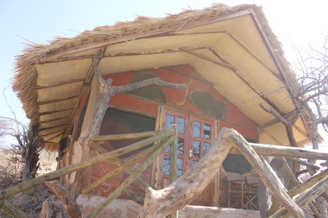 Lion'S Cave Camp, Samburu Villa Archers Post Esterno foto