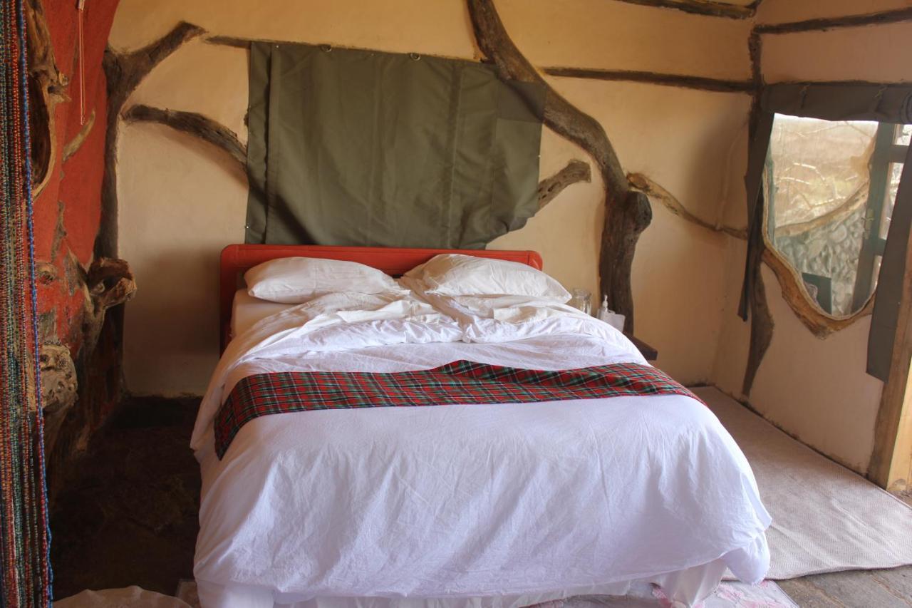 Lion'S Cave Camp, Samburu Villa Archers Post Esterno foto