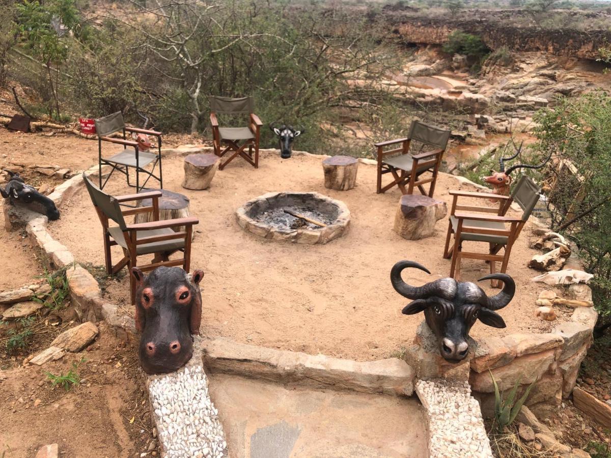 Lion'S Cave Camp, Samburu Villa Archers Post Esterno foto