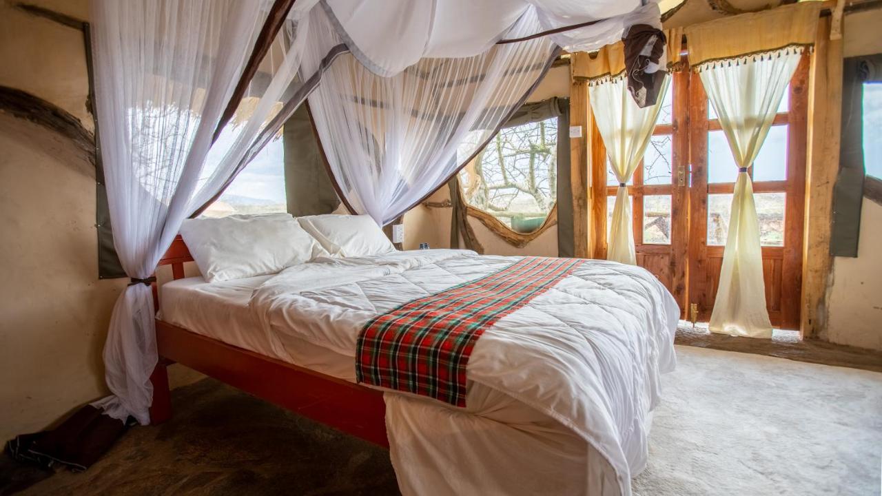 Lion'S Cave Camp, Samburu Villa Archers Post Esterno foto
