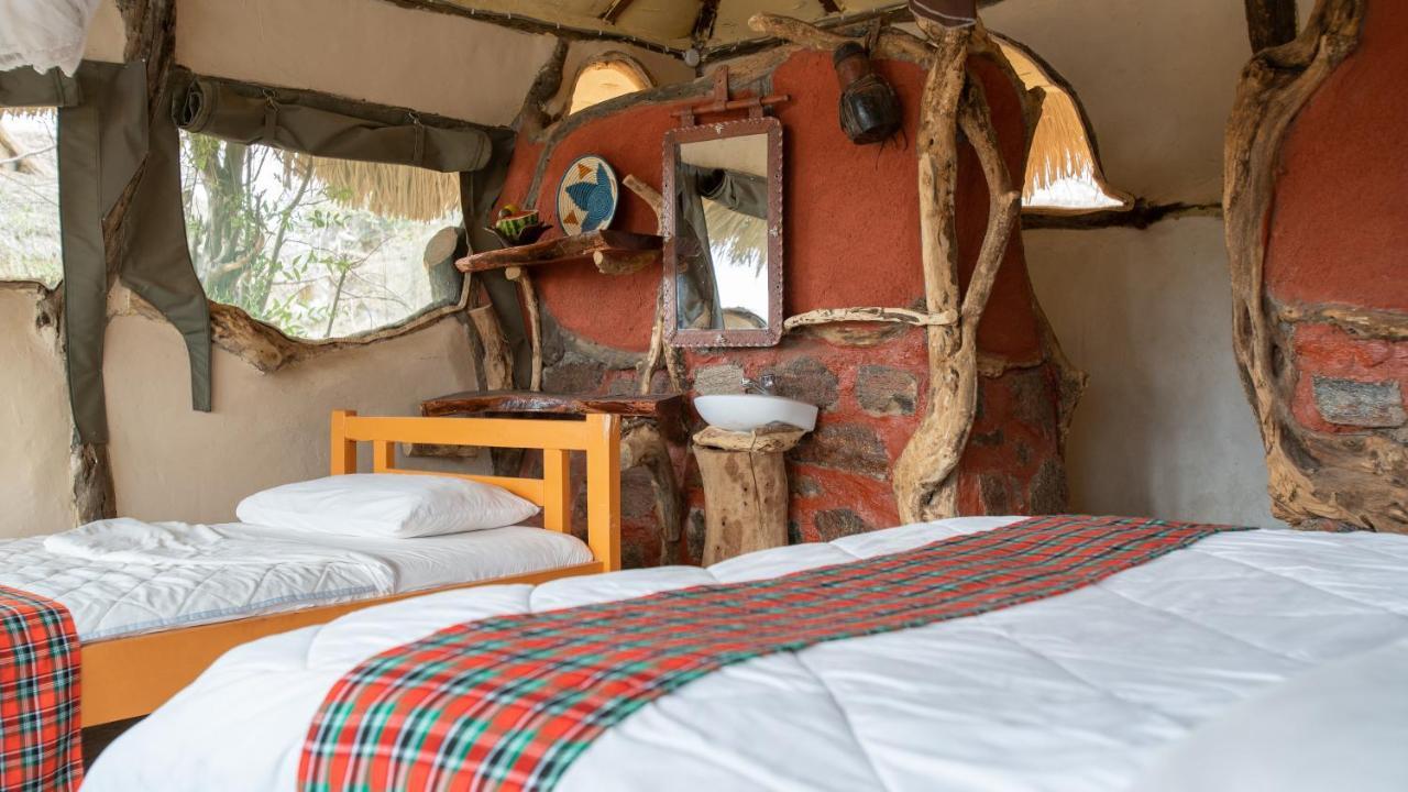 Lion'S Cave Camp, Samburu Villa Archers Post Esterno foto