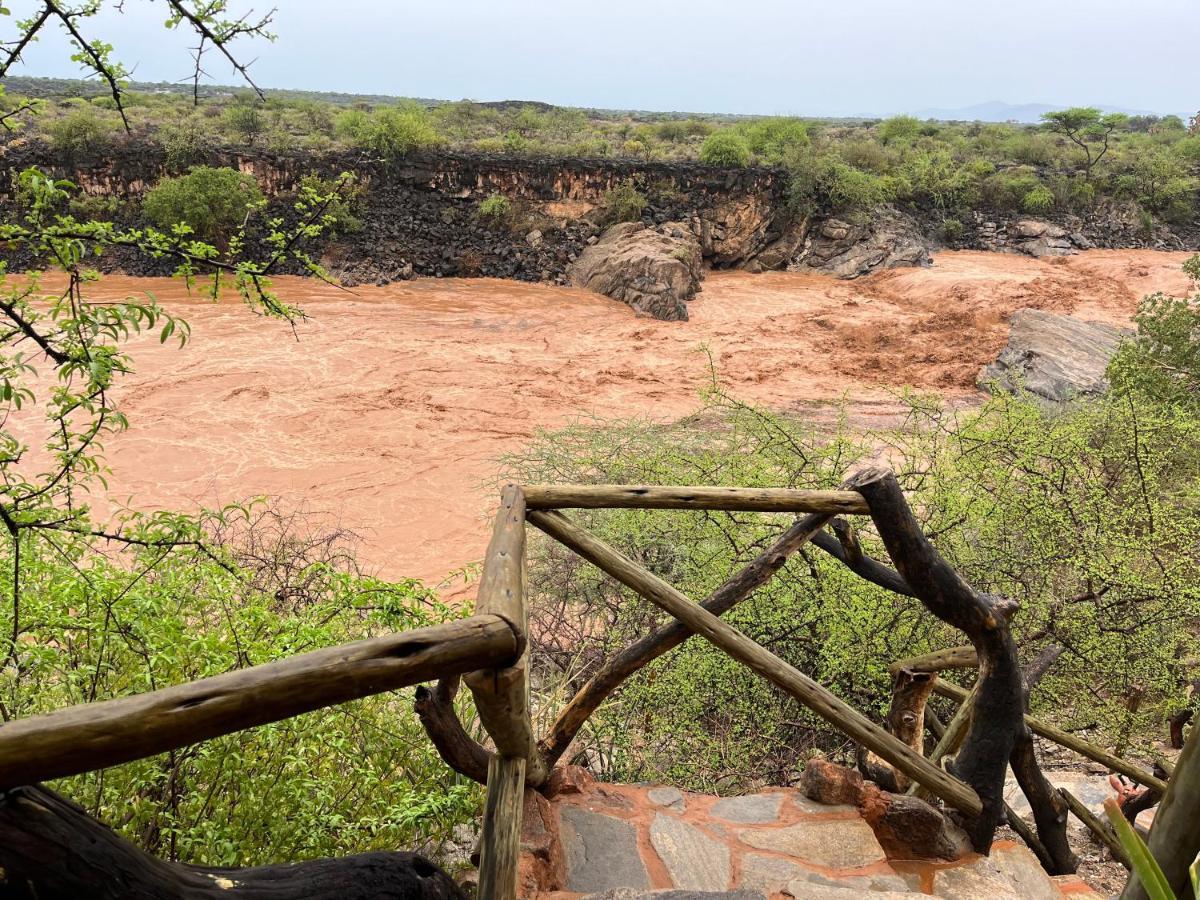 Lion'S Cave Camp, Samburu Villa Archers Post Esterno foto