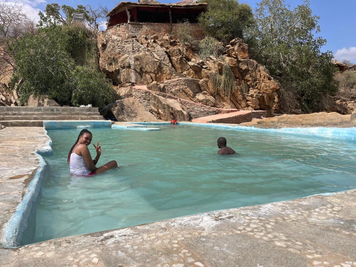 Lion'S Cave Camp, Samburu Villa Archers Post Esterno foto