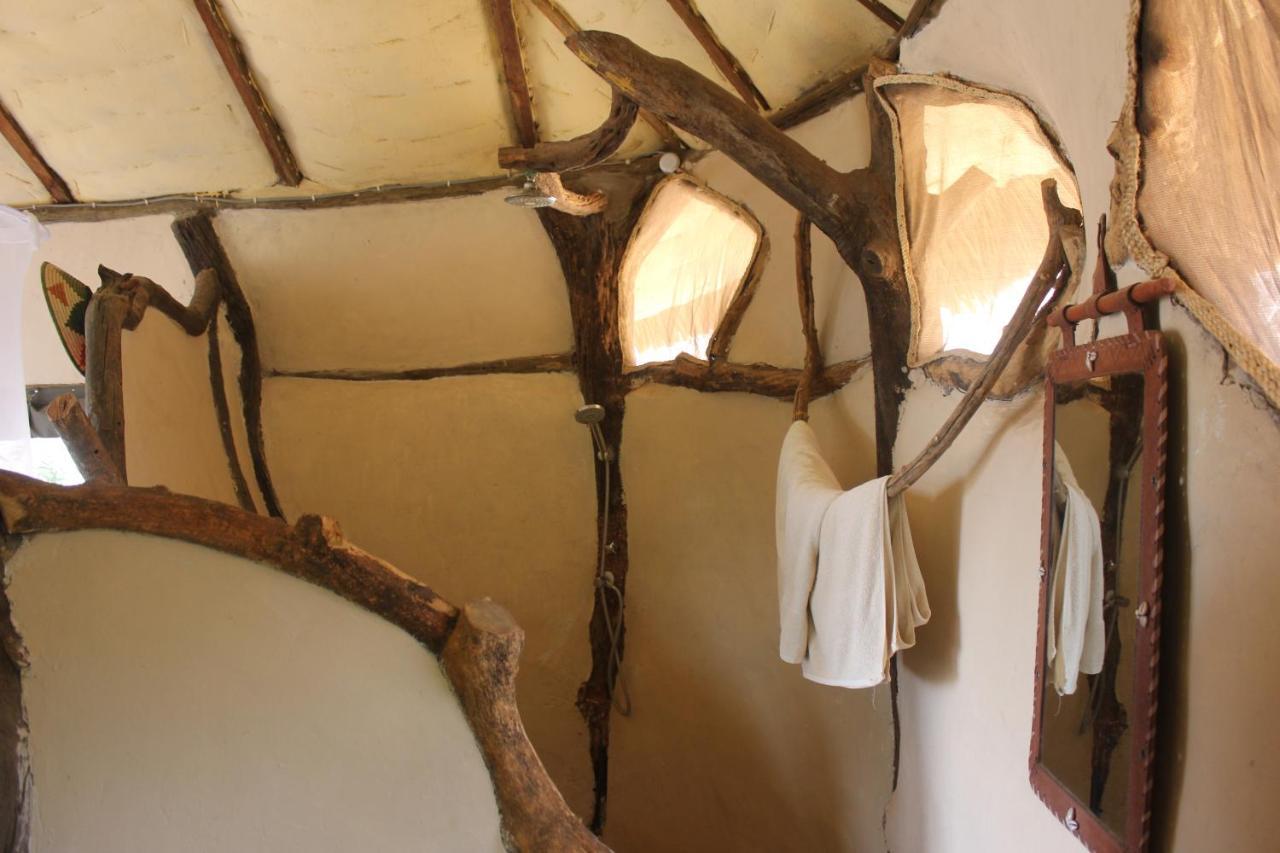 Lion'S Cave Camp, Samburu Villa Archers Post Esterno foto