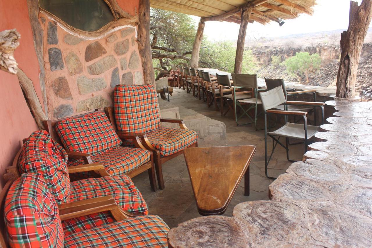 Lion'S Cave Camp, Samburu Villa Archers Post Esterno foto