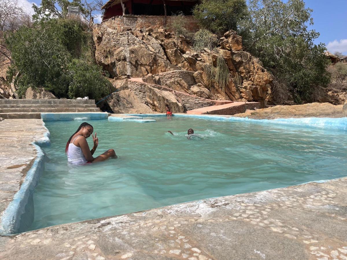 Lion'S Cave Camp, Samburu Villa Archers Post Esterno foto