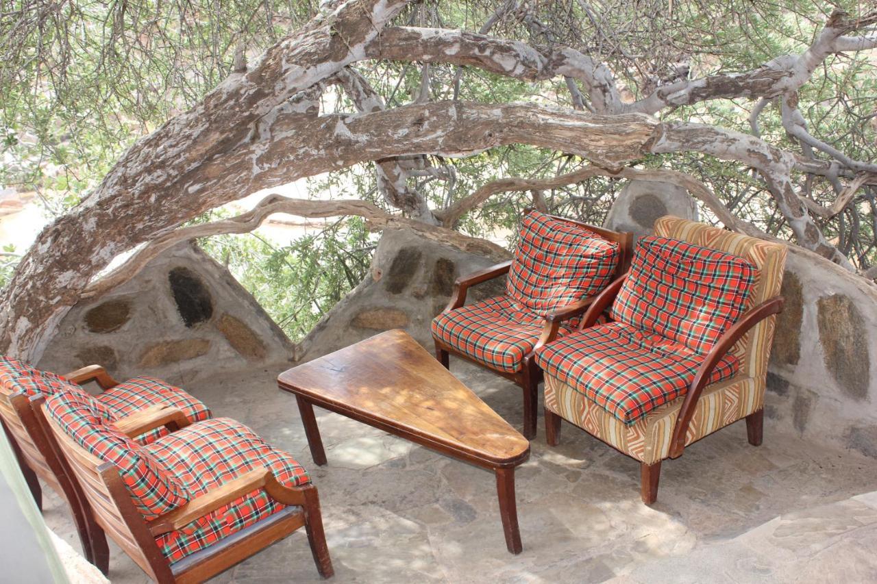 Lion'S Cave Camp, Samburu Villa Archers Post Esterno foto