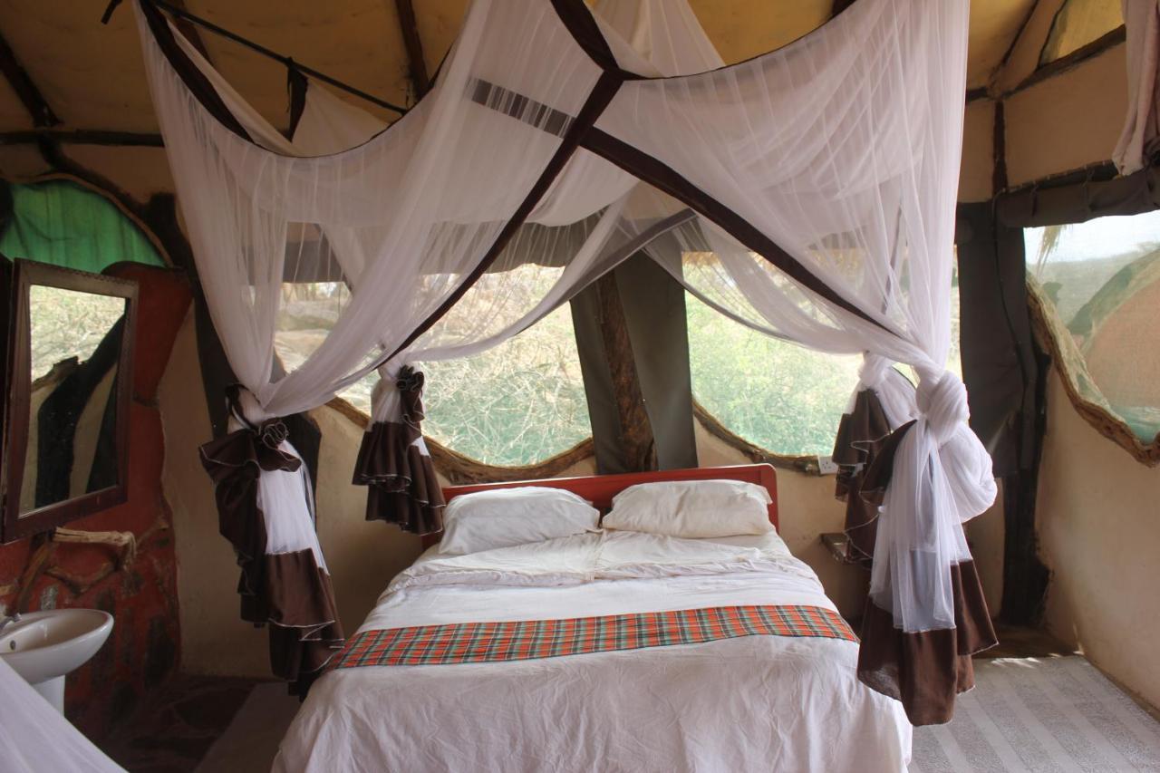 Lion'S Cave Camp, Samburu Villa Archers Post Esterno foto