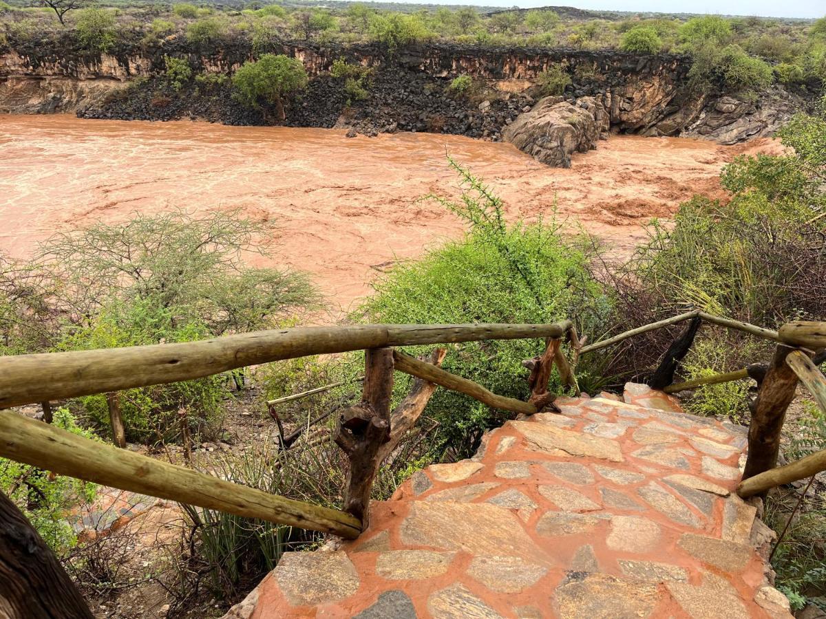 Lion'S Cave Camp, Samburu Villa Archers Post Esterno foto