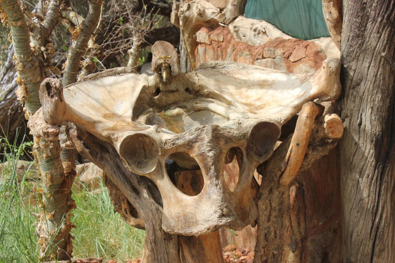 Lion'S Cave Camp, Samburu Villa Archers Post Esterno foto