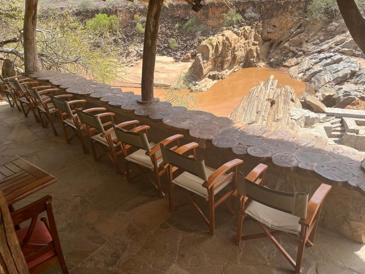 Lion'S Cave Camp, Samburu Villa Archers Post Esterno foto